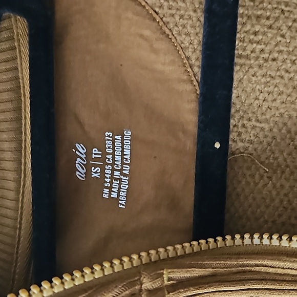 Aerie,NWT,Sherpa Fleece 1/4 Zip Pullover Teddy Sweater Long Sleeve Brown Size XS - Picture 3 of 12